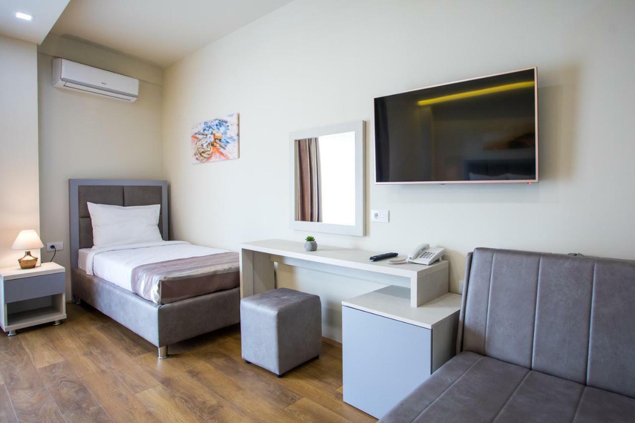 Hotel Olimpija Plus Herceg Novi Exterior photo