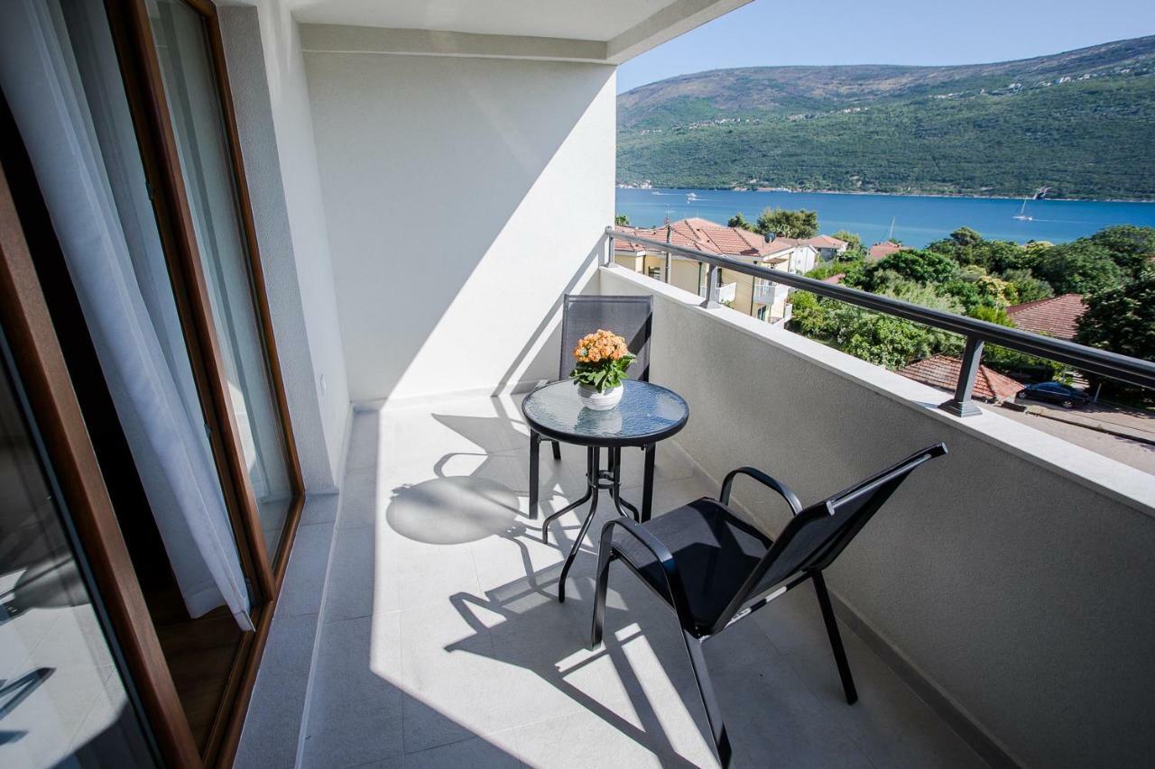 Hotel Olimpija Plus Herceg Novi Exterior photo